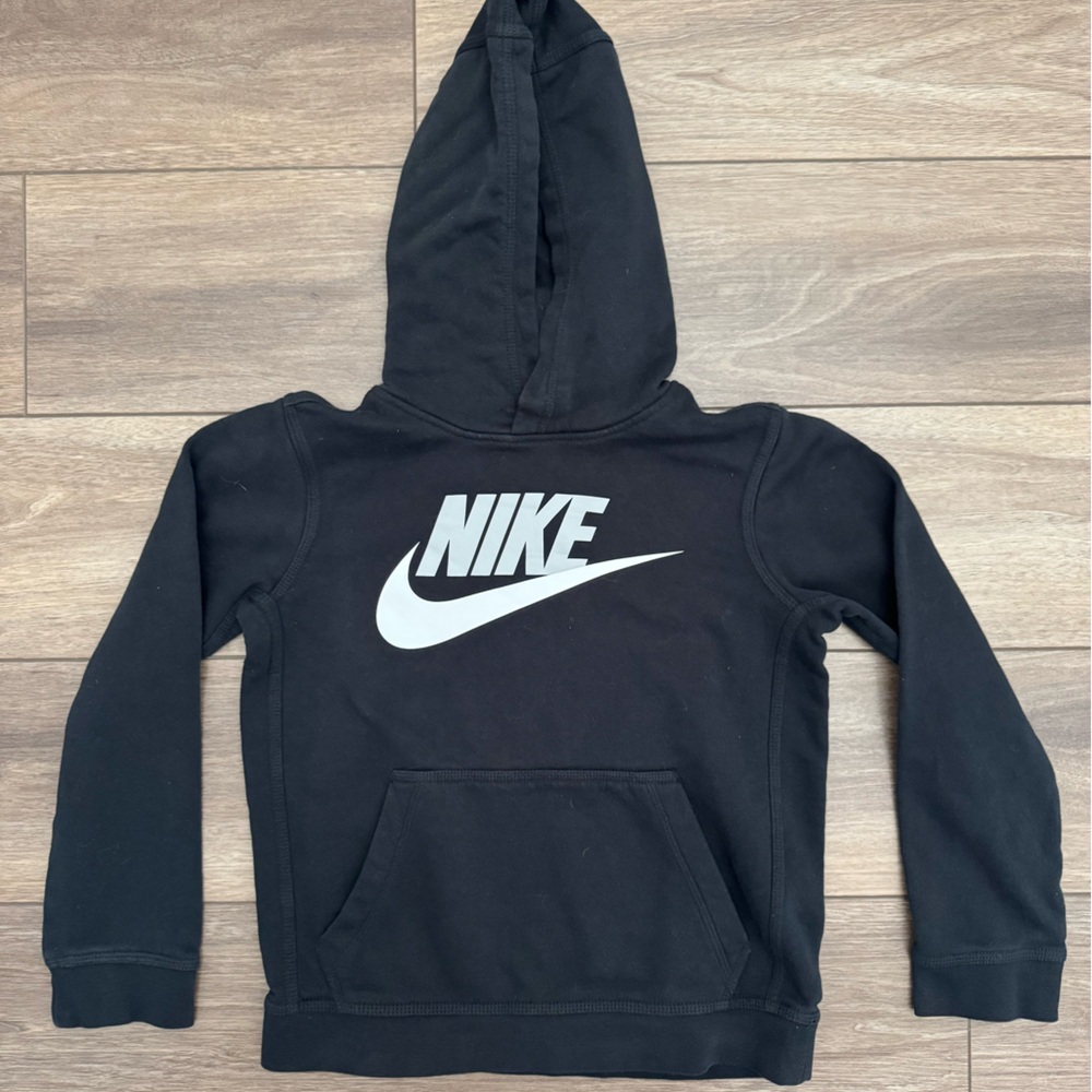 NIKE Kids Hoodie Sweatshirt - Youth Medium